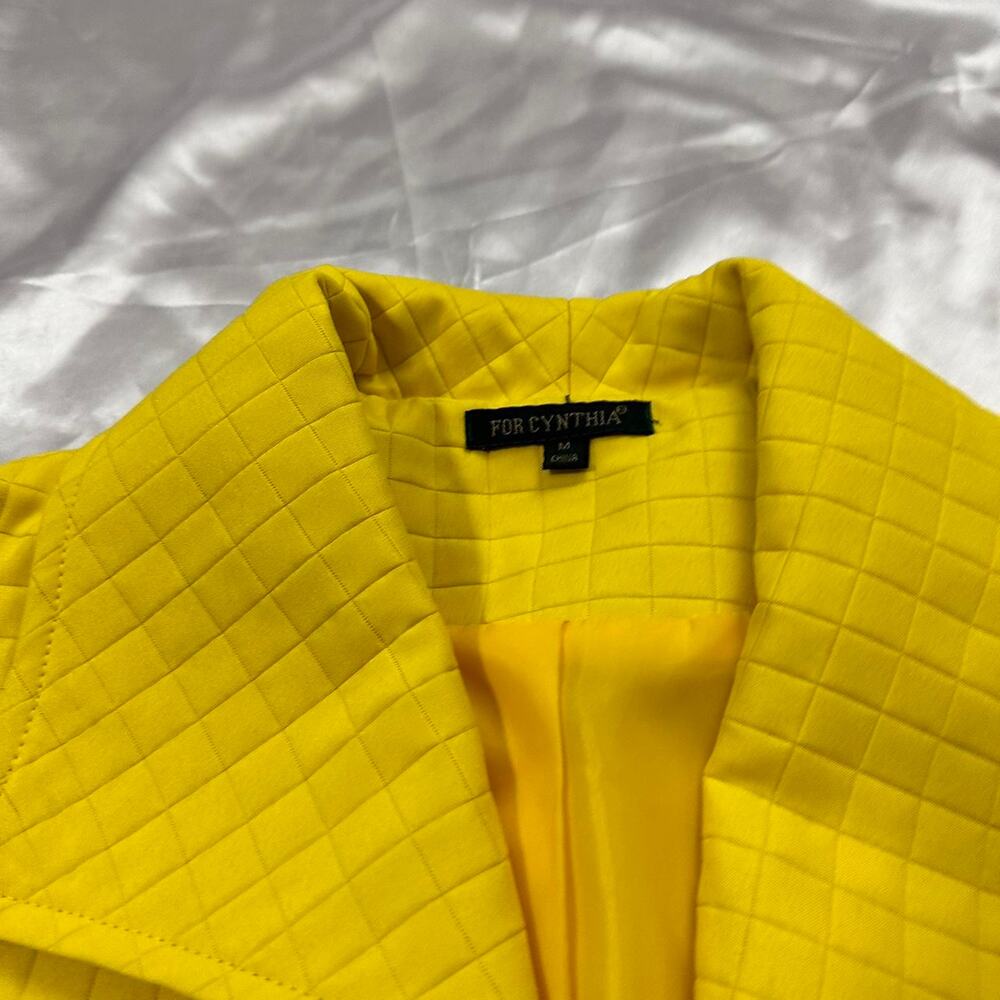 Yellow blazer - Picture 2 of 4